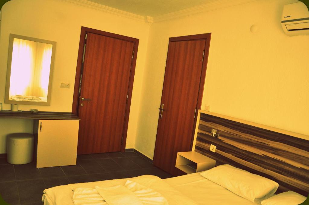 Hotel Caretta Akyaka  Habitación foto